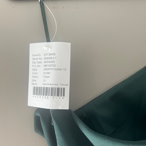 Amsale Sloan crepe Hunter Bridesmaid Dress (new with tags) - Picture 2 of 3
